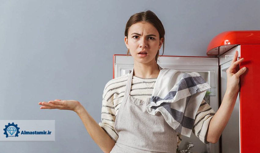علت گرم شدن بدنه یخچال چیست؟