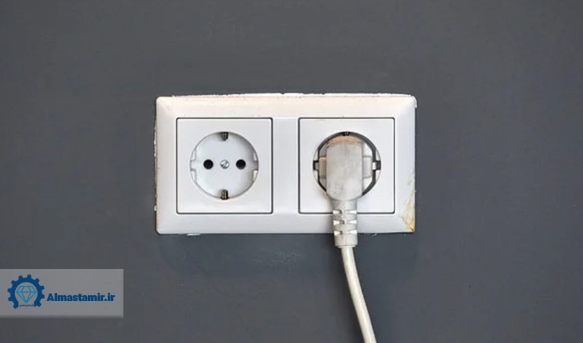 مشکل روشن نشدن یخچال فریزر سوزان