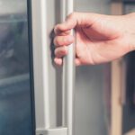 تعمیر دستگیره یخچال ایران شرق