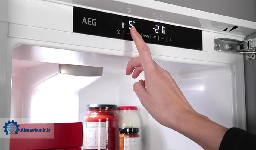 یخ زدن داخل یخچال هیتاچی به دلیل تنظیمات نادرست دمای یخچال