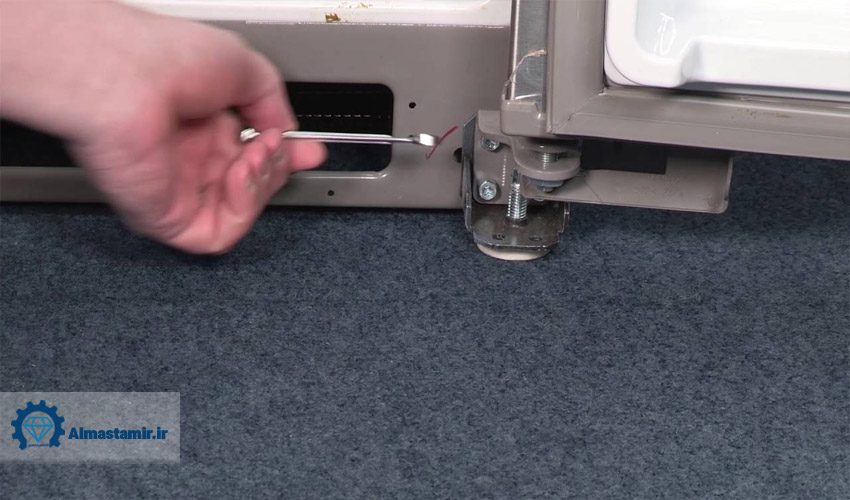 تراز نبودن یخچال