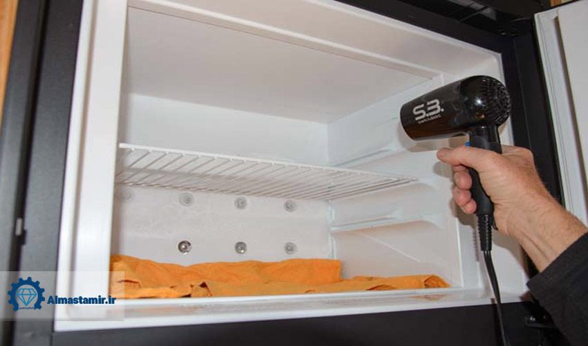 یخ زدگی لولههای آب داخل فریزر