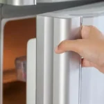 علت برق داشتن بدنه یخچال الکترواستیل